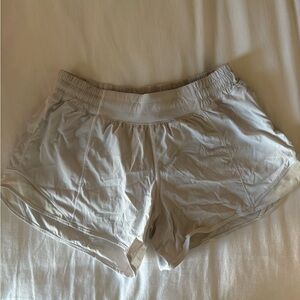 Lululemon Hotty Hot Shorts in White